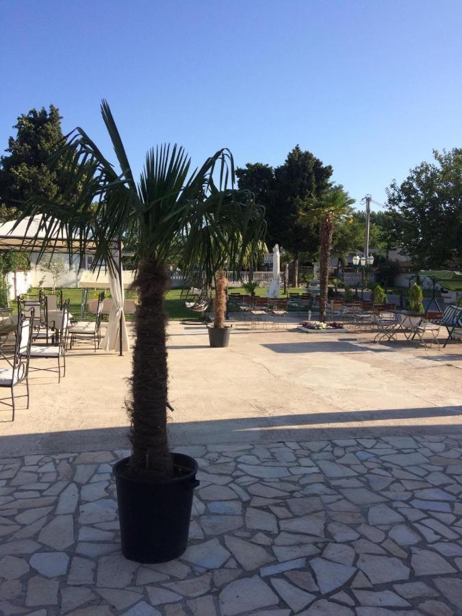 Apartments Vila Sara M Ούλτσιν Εξωτερικό φωτογραφία